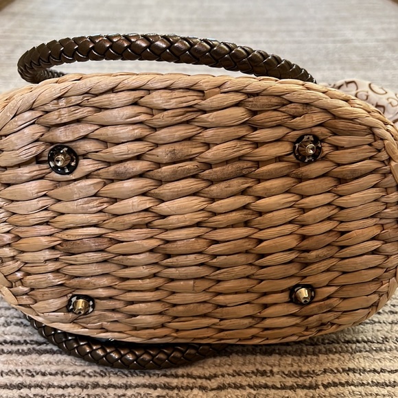 GUESS purse - Picture 5 of 7